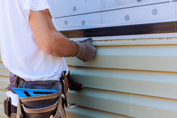 Trusted Storm Damage Siding Repair service in Germantown, IL - Creative Siding